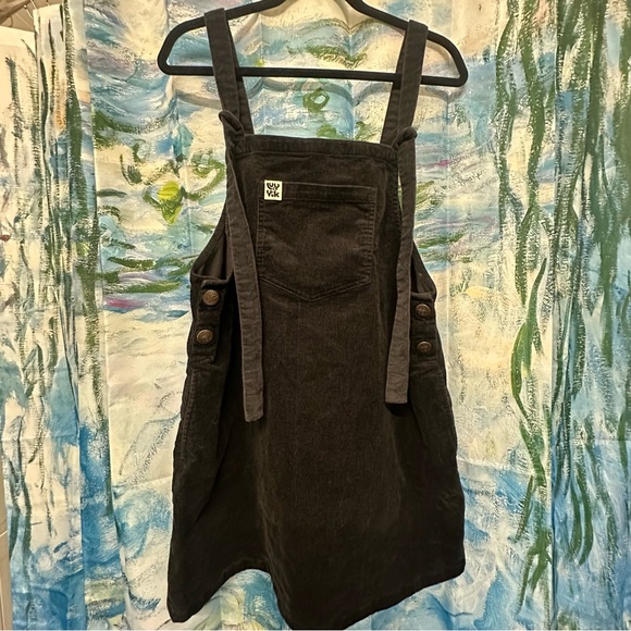 Lucy & Yak Mini Pini in Black Corduroy - Picture 3 of 7